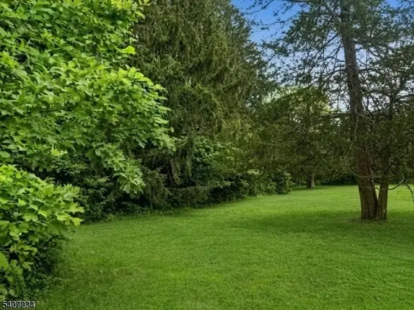 67 Woodland Rd, Mendham Twp., NJ 07960