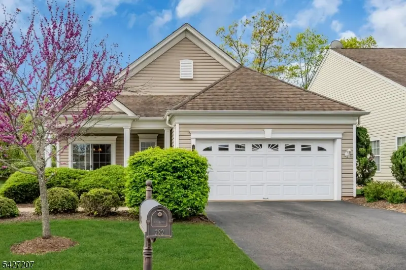 282 Longwood Ln, Franklin, NJ 08873 - #1