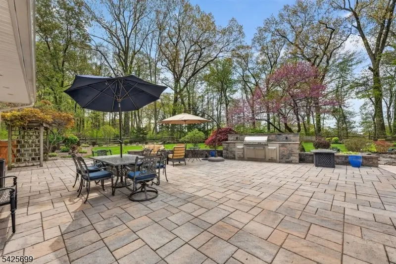 48 Tree Top Rd, Whitehouse Station, NJ 08889 - #2