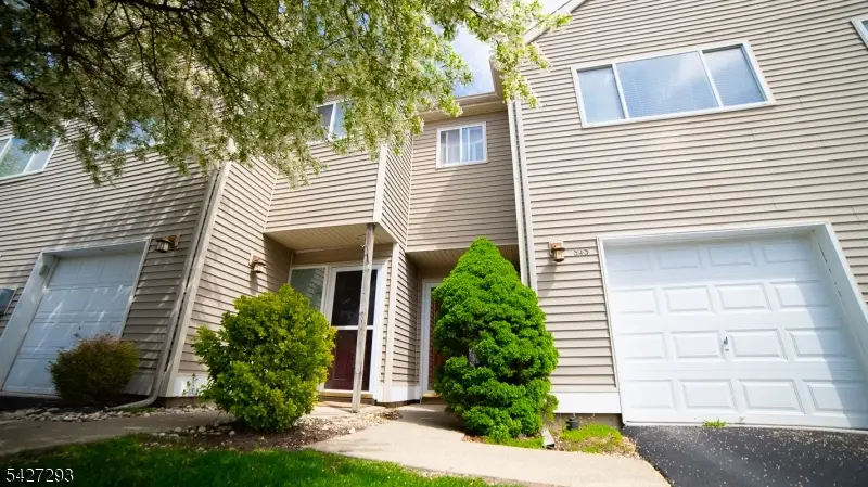 343 Falcon Ridge Way, Hamburg, NJ 07419 - #1