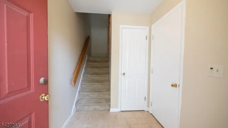 343 Falcon Ridge Way, Hamburg, NJ 07419 - #2