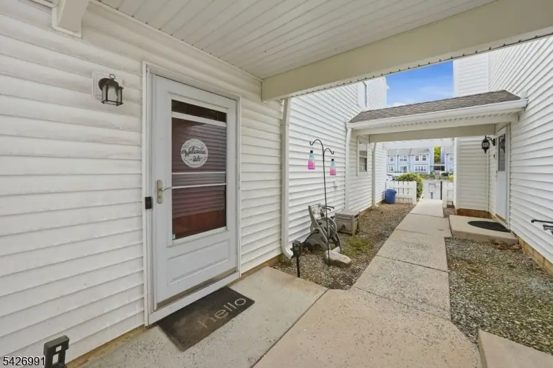 95 Almond Dr, Franklin, NJ 08873 - #2