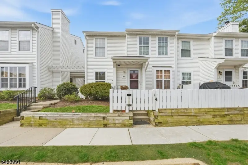 95 Almond Dr, Franklin, NJ 08873 - #3