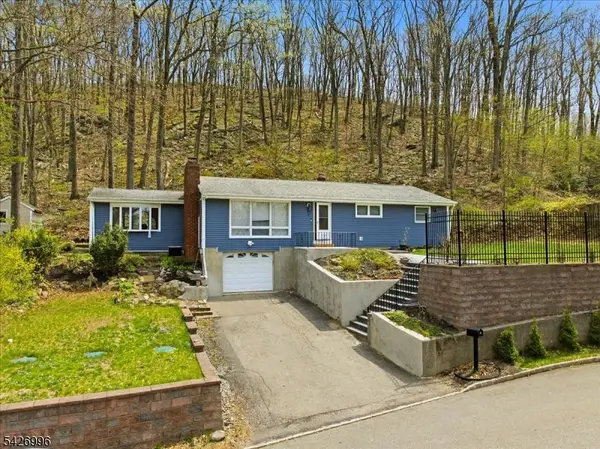 9 Hartung Ave, Riverdale Boro, NJ 07457