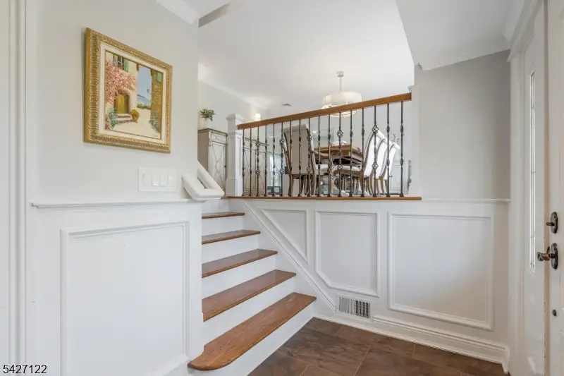 7 Oxbow Dr, New Providence, NJ 07974 - #3