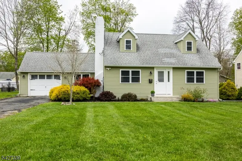 30 Signal Hill Trl, Sparta, NJ 07871 - #1