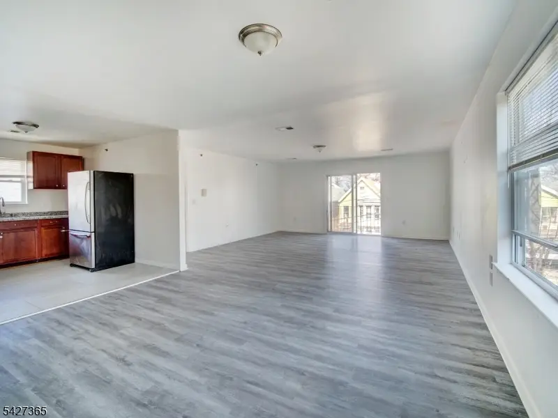 56-58 Kent St, Newark, NJ 07108 - #3