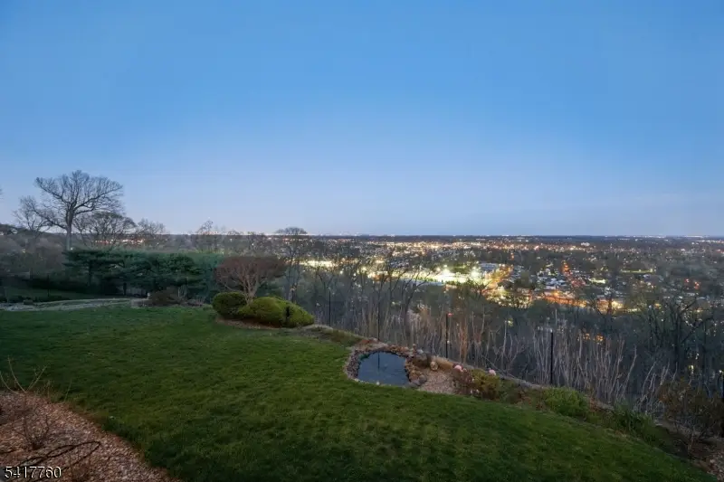 142 Deer Run, Green Brook, NJ 07069 - #3