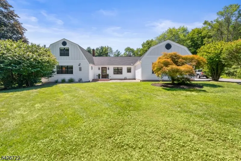17 Drake Rd, Mendham, NJ 07945 - #1