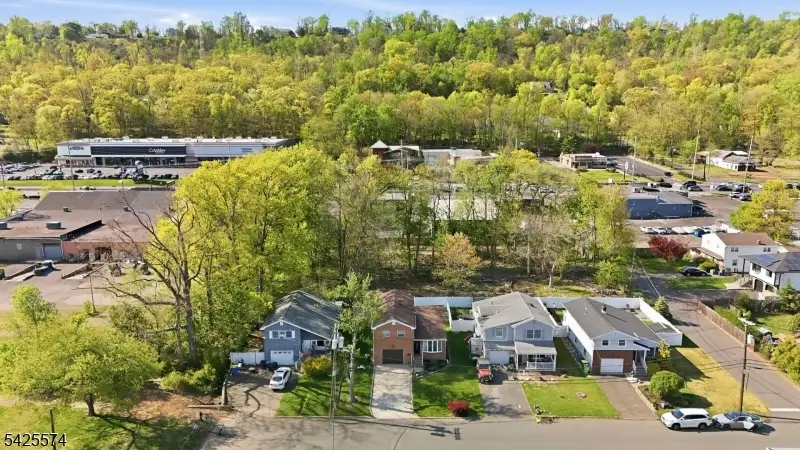 42 Lenox Ave, Dunellen, NJ 08812 - #2