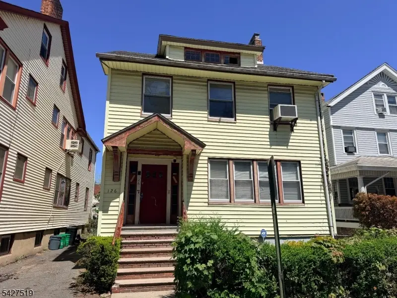 126 Chestnut St, East Orange, NJ 07018 - #1