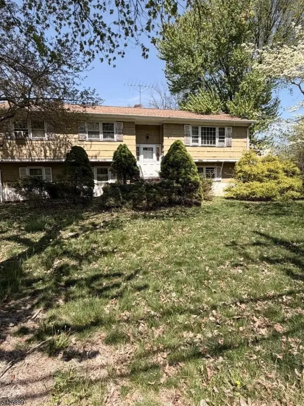 127 E Northfield Rd, Livingston Twp., NJ 07039