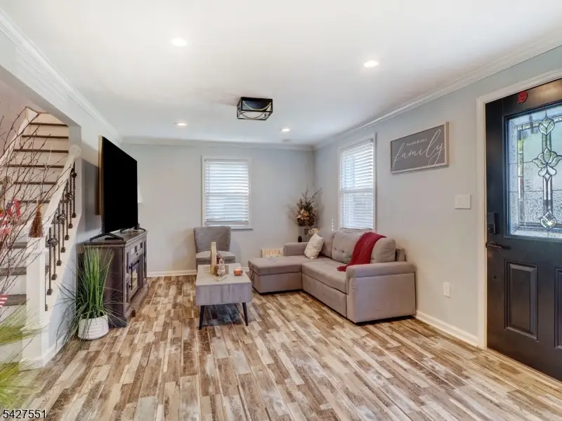 382 Douglas Rd, Roselle, NJ 07203 - #3