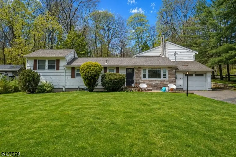 44 Venetian Dr, Lake Hopatcong, NJ 07849 - #2