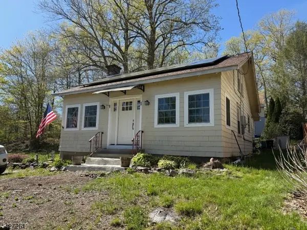 29 Lakeside Rd, West Milford Twp., NJ 07480