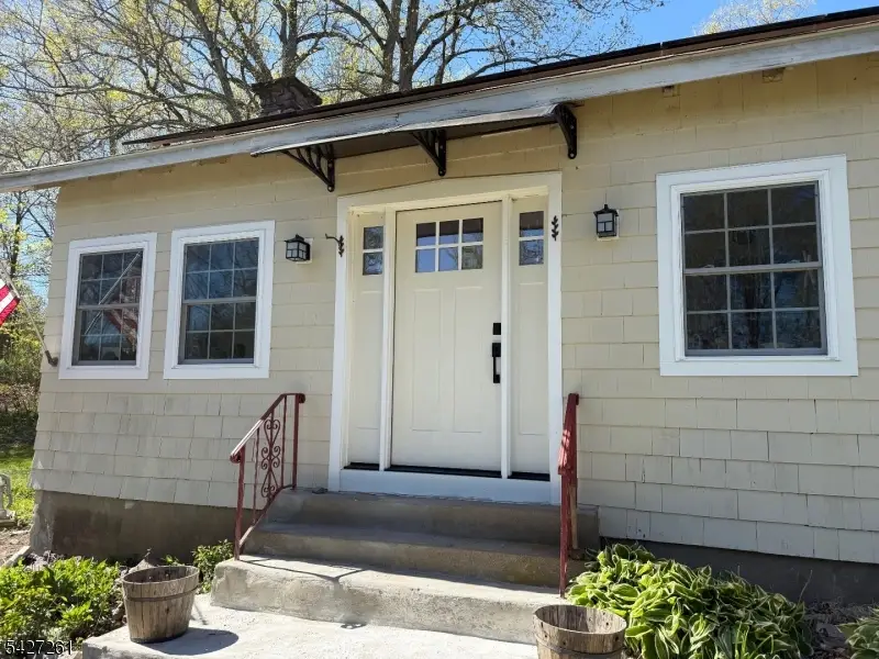 29 Lakeside Rd, Hewitt, NJ 07480 - #3