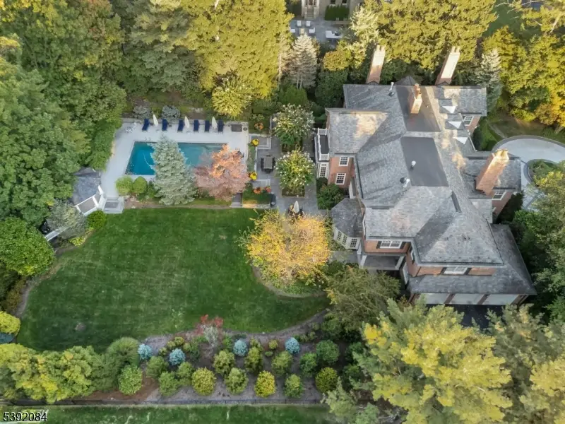 27 Hillside Ave, Millburn, NJ 07078 - #2