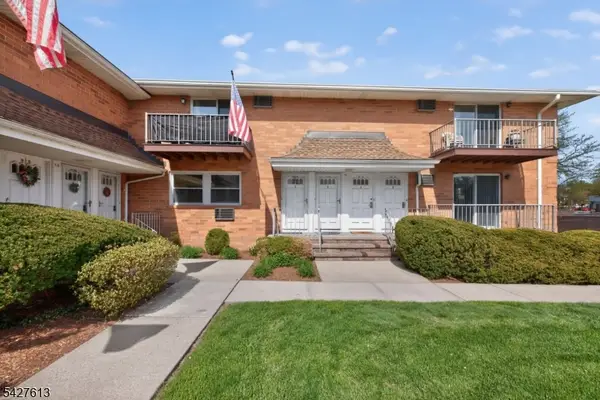 15 Cottage St #11A, Midland Park Boro, NJ 07432