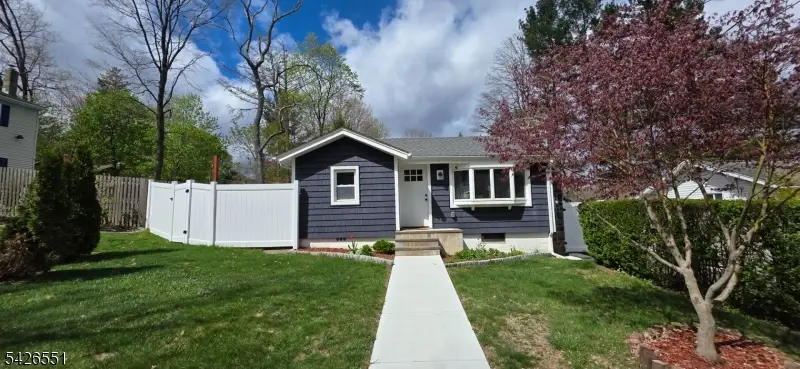 26 White Birch Trl, Stockholm, NJ 07460 - #1