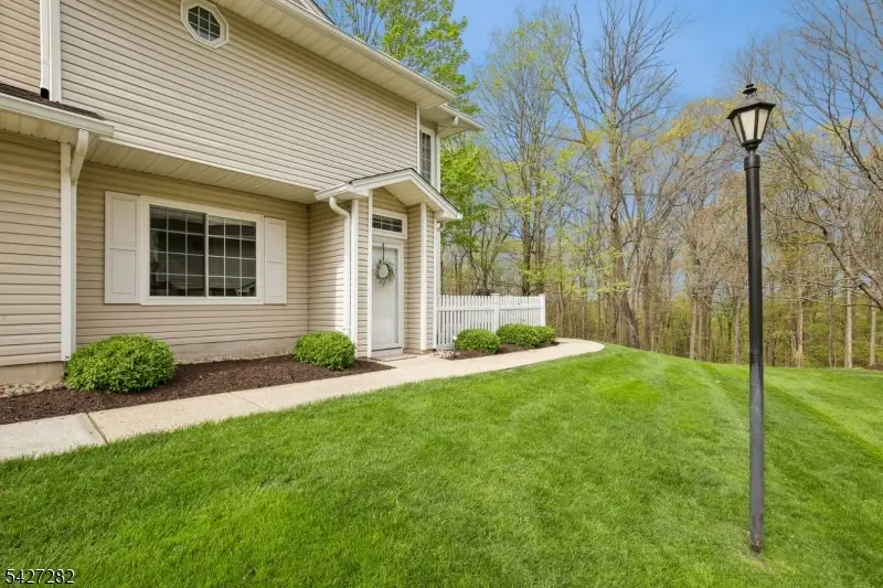 9 Sussex Court, The Hills, NJ 07921 - #2