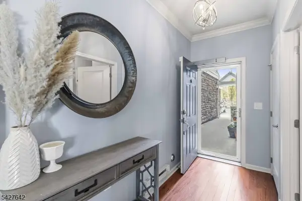 307 Waterview Ct, Hanover Twp., NJ 07927