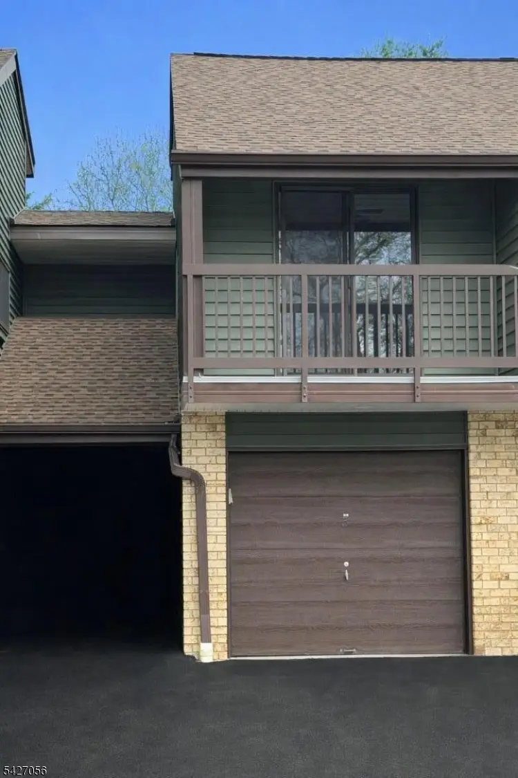 6 Highland Cir, Clinton, NJ 08801 - #1