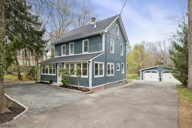 686 Meyersville Rd, Gillette, NJ 07933 - #2
