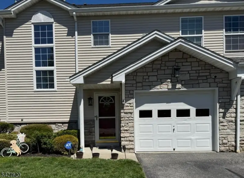 4 Mulberry Ln, Hardyston, NJ 07419 - #1