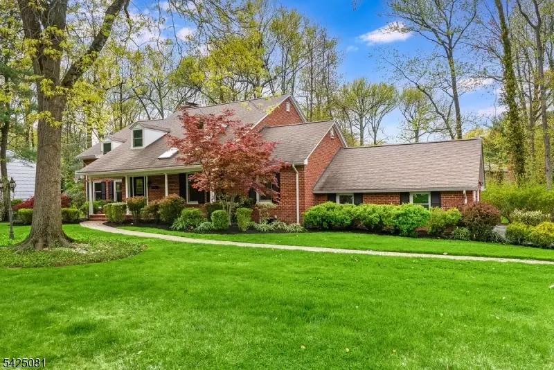 71 Tree Top Dr, Springfield, NJ 07081 - #2