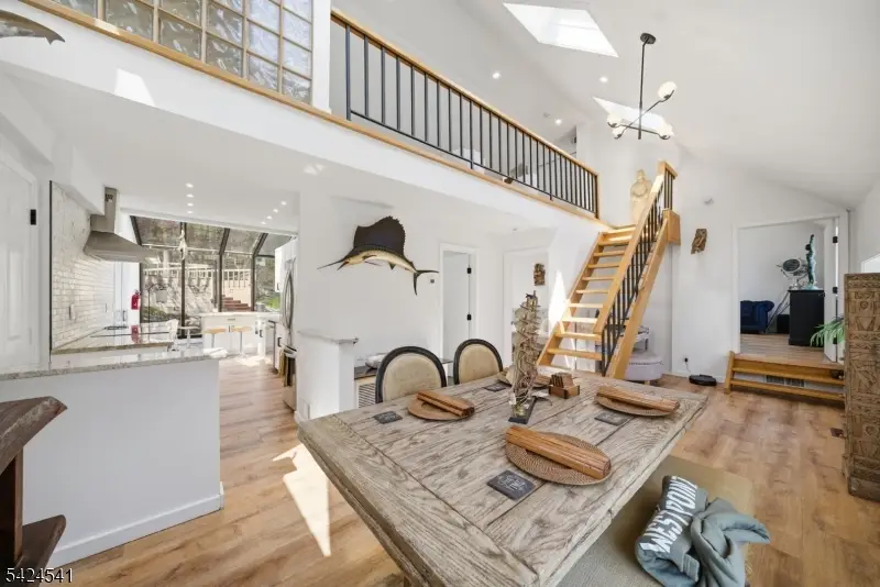 7 Pathfinder Trl, Jefferson, NJ 07885 - #3