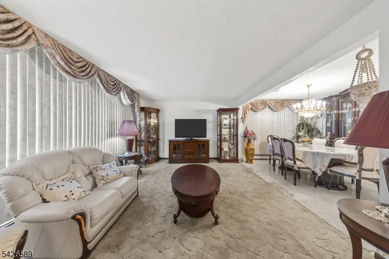 347 Manor Ct, Lyndhurst, NJ 07071 - #3