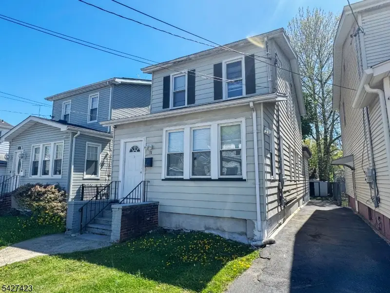 11 Lentz Pl, Irvington, NJ 07111 - #1