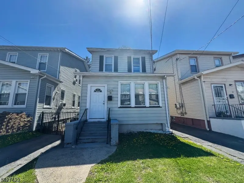 11 Lentz Pl, Irvington, NJ 07111 - #2