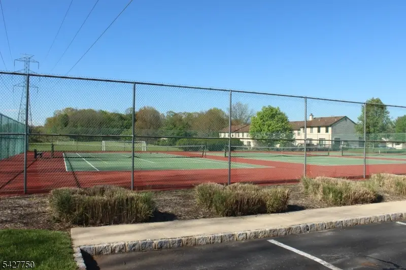 25 Holly Ct, Raritan, NJ 08822 - #3