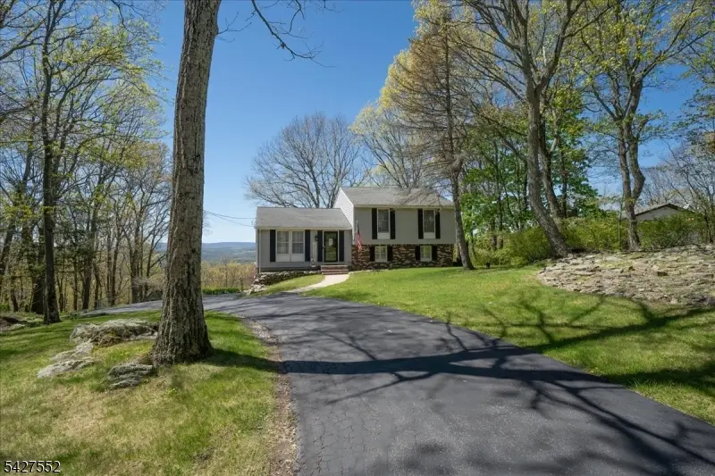 103 Panorama Dr, Vernon, NJ 07461 - #1