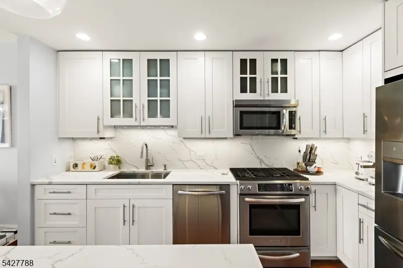 1125 Maxwell Ln #1115, Hoboken, NJ 07030 - #3