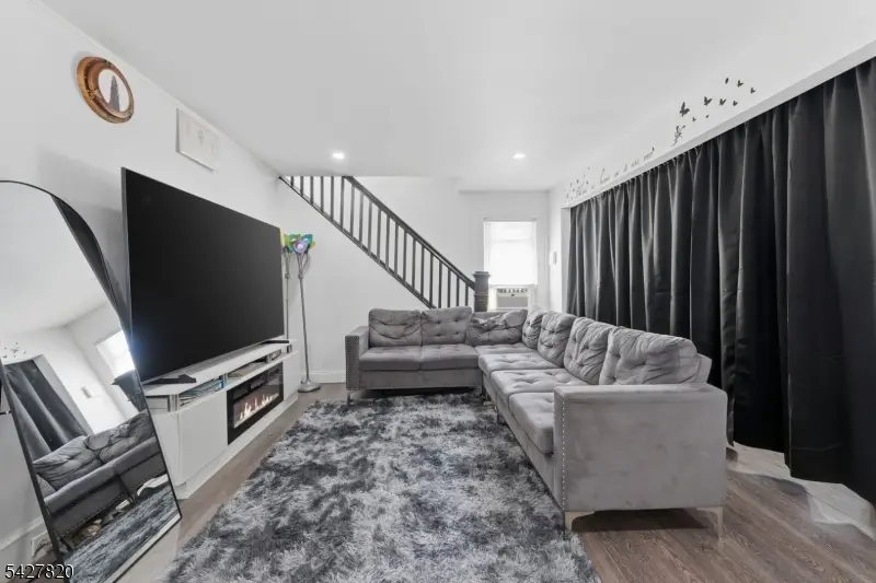 128 Carolina Ave, Newark, NJ 07106 - #3