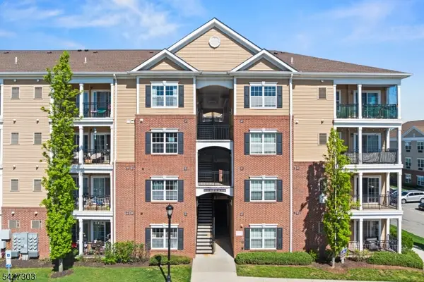 547 E Celebration Way, South Plainfield Boro, NJ 07080