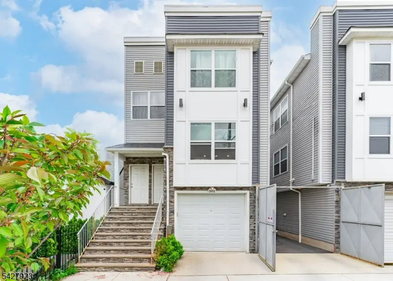 301 N 13th St, Newark, NJ 07107 - #2