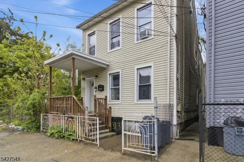 31 Hillman St, Paterson, NJ 07522 - #2