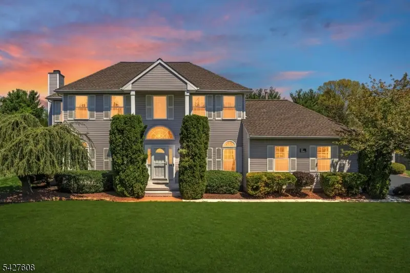 14 Zeller Dr, Franklin, NJ 08873 - #1