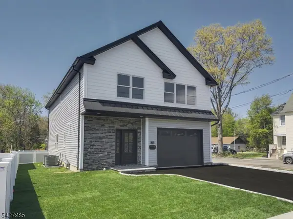 34 Zazzetti St, Waldwick Boro, NJ 07463