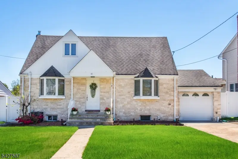 40 Winslow Ter, Fair Lawn, NJ 07410 - #1