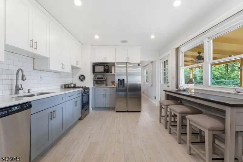 47 Sycamore St, Somerville, NJ 08876 - #3