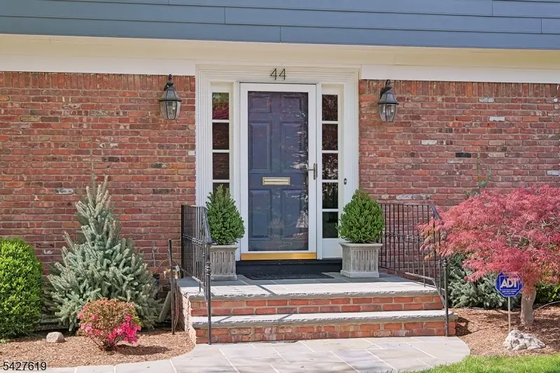 44 Londonderry Way, Summit, NJ 07901 - #2