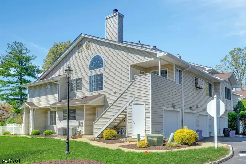 1 Danbury Court, The Hills, NJ 07921 - #1