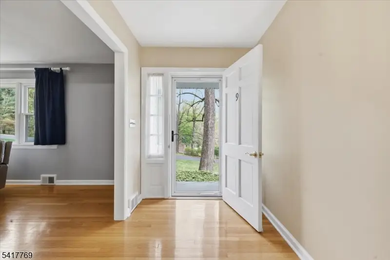 9 Henderson Hill Rd, Union, NJ 08827 - #2