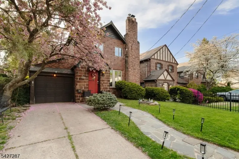 16 Summit Rd, Clifton, NJ 07012 - #2