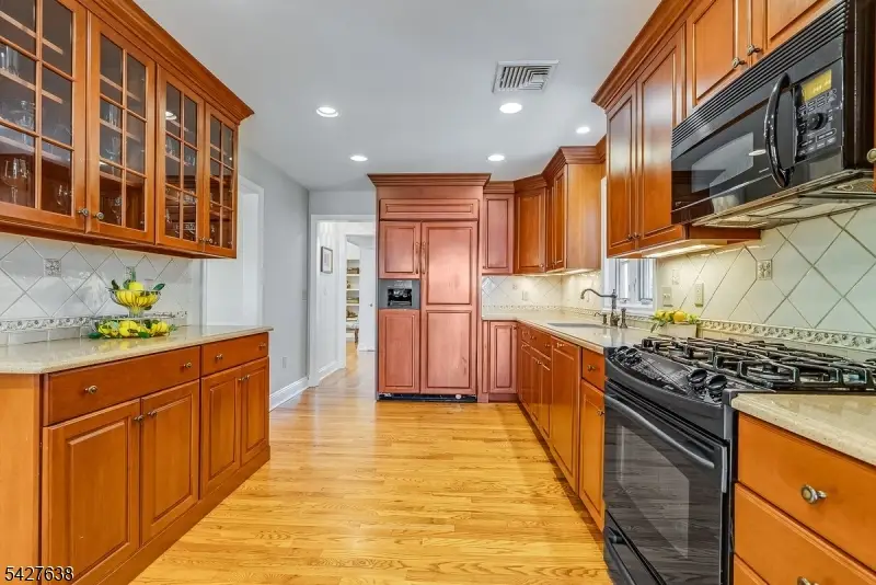 364 Dogwood Way, Mountainside, NJ 07092 - #3