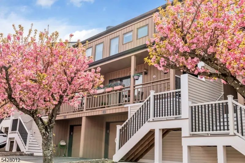 1253 Stephanie Dr, North Caldwell, NJ 07006 - #3